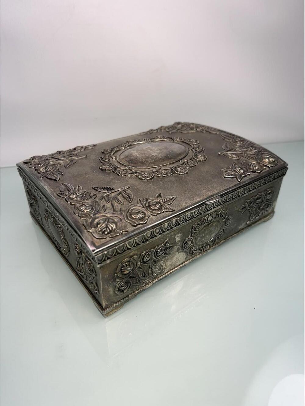Vintage Godinger Floral Rose Design Silver Plated Jewelry Box Red Velvet 7x10x3"